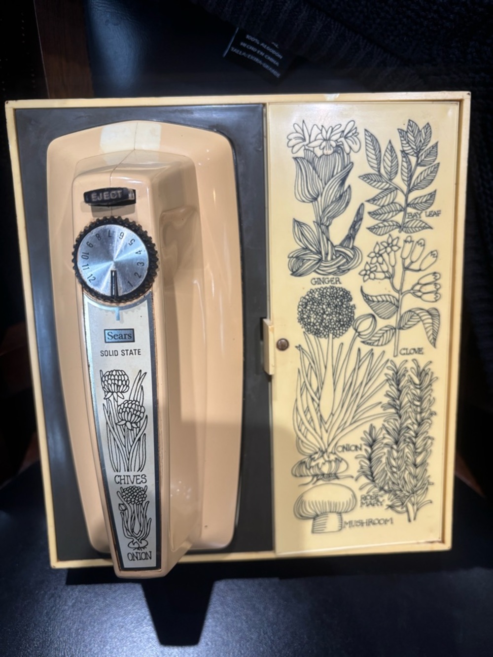 Sears Cream and Black Herb Wall Decor Clock